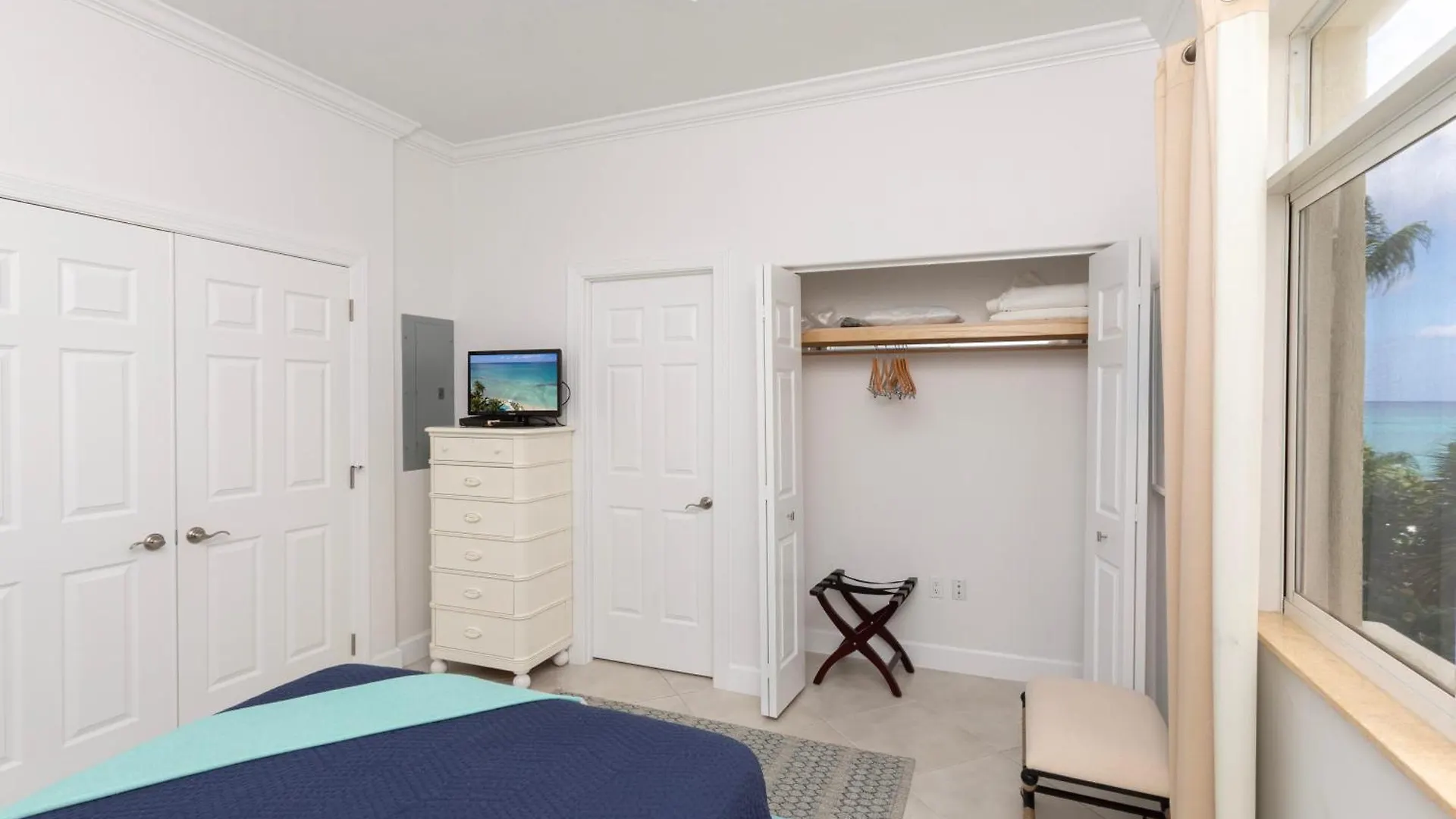 South Bay Beach Club 17- 2 Bedroom 2 Bathroom Unit George Town